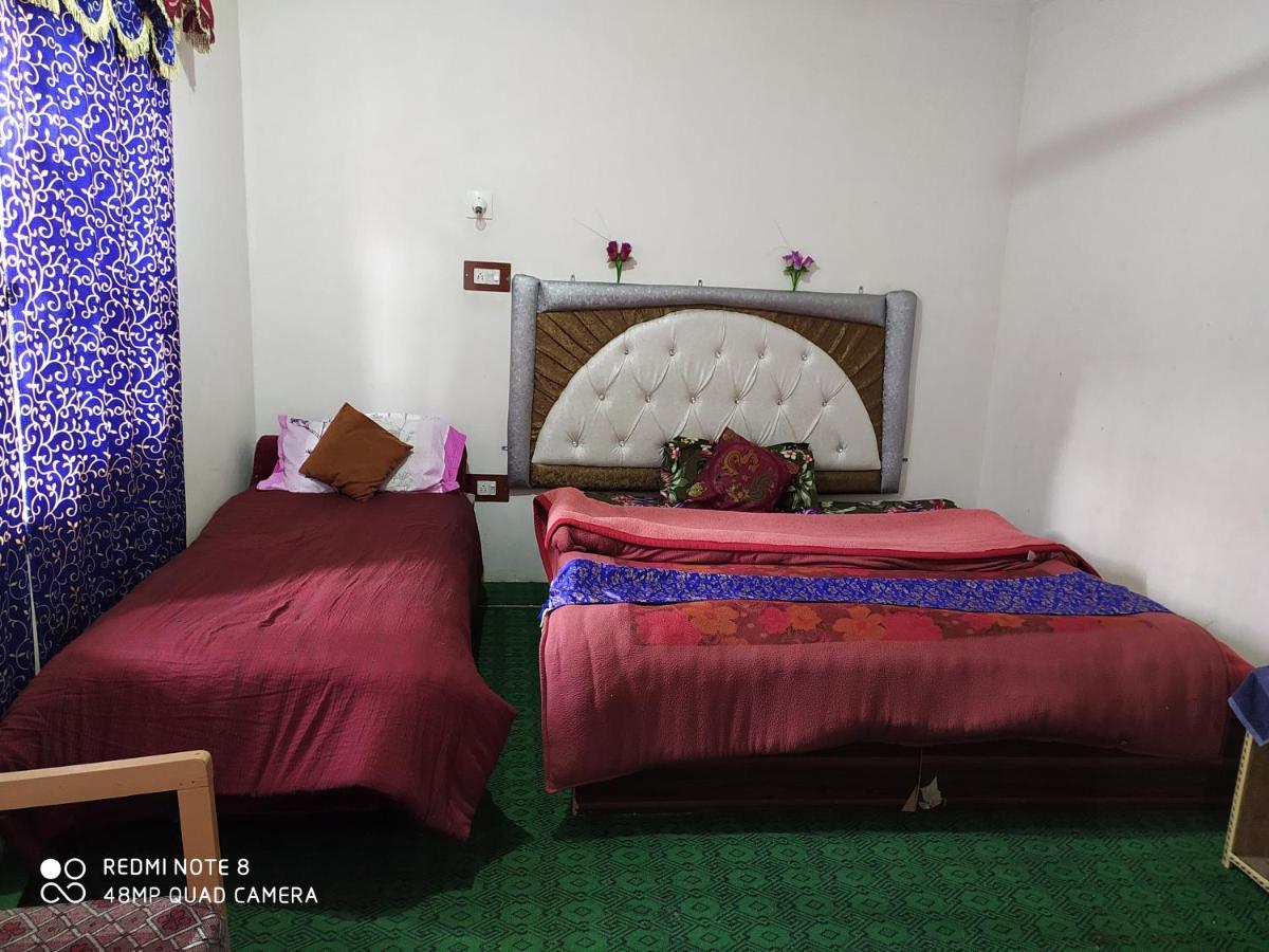Hotel New Heaven Canal Srinagar  Ngoại thất bức ảnh