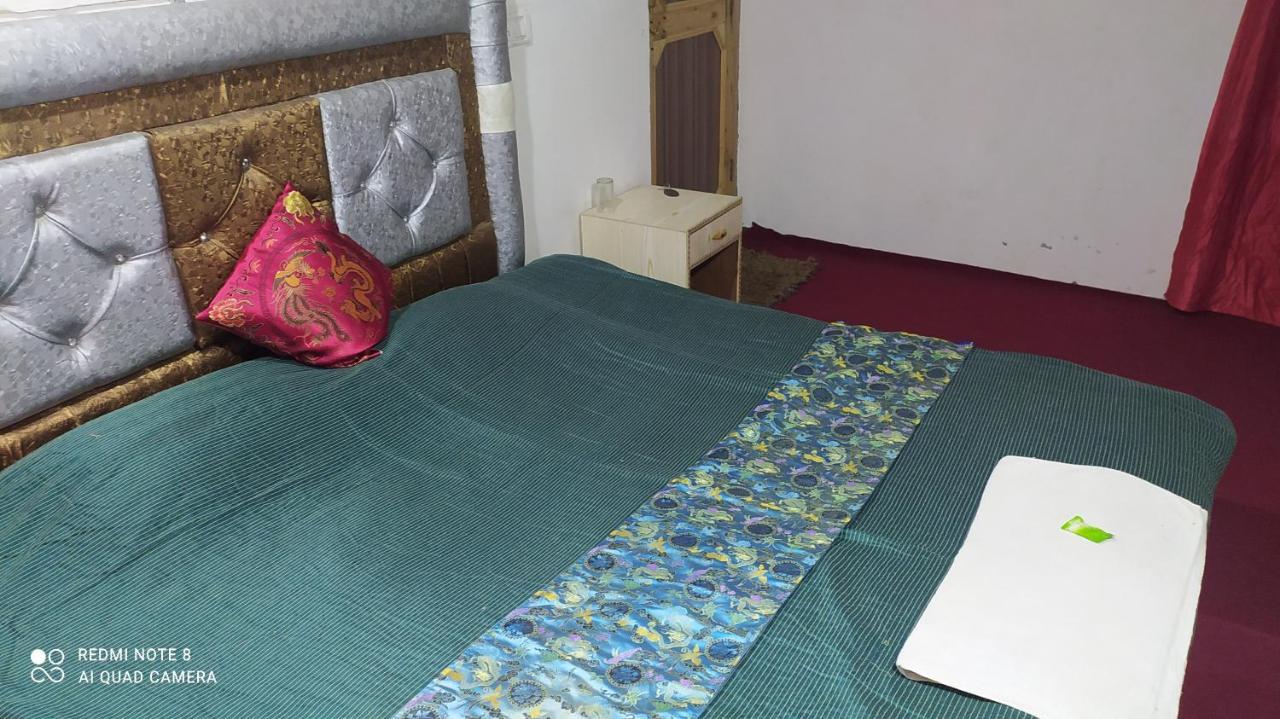 Hotel New Heaven Canal Srinagar  Ngoại thất bức ảnh
