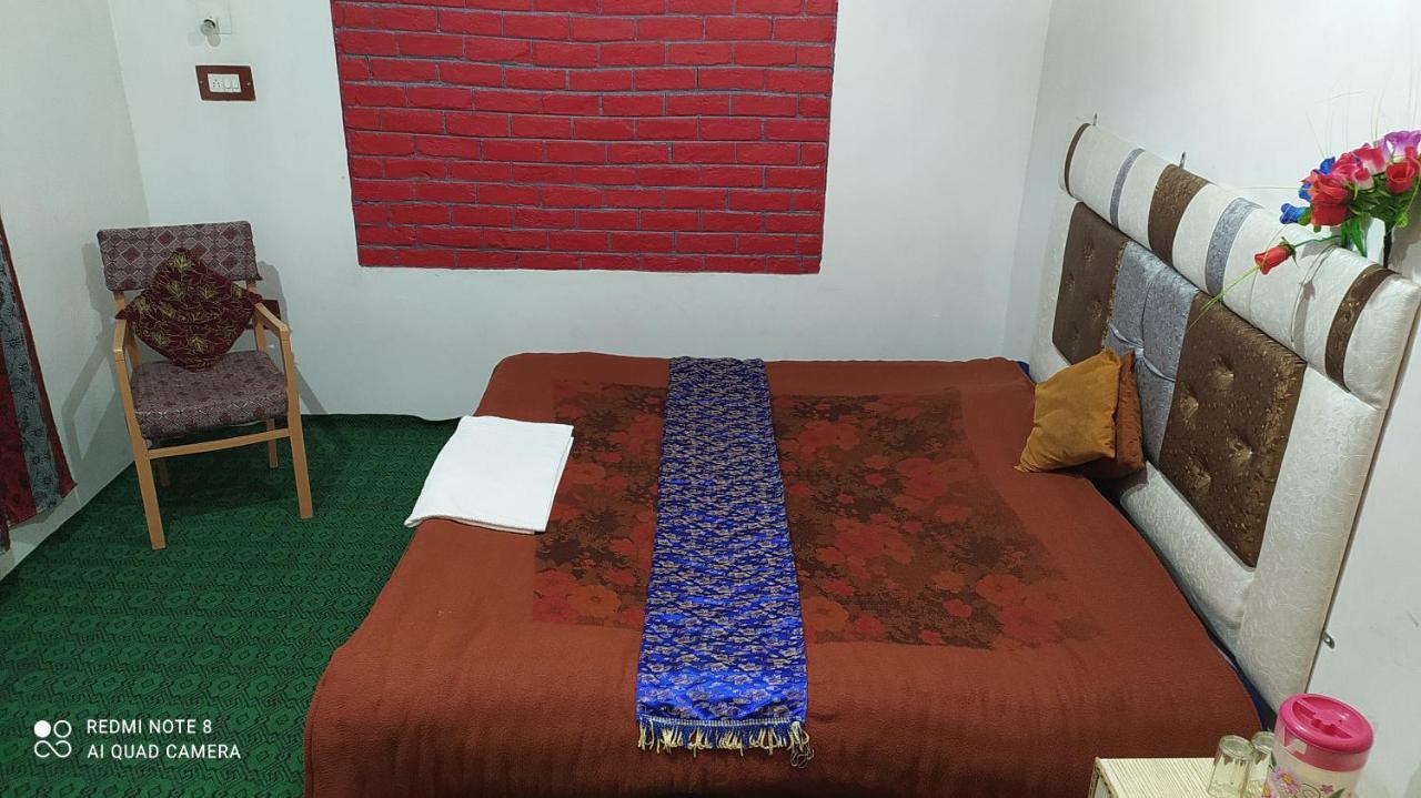 Hotel New Heaven Canal Srinagar  Ngoại thất bức ảnh