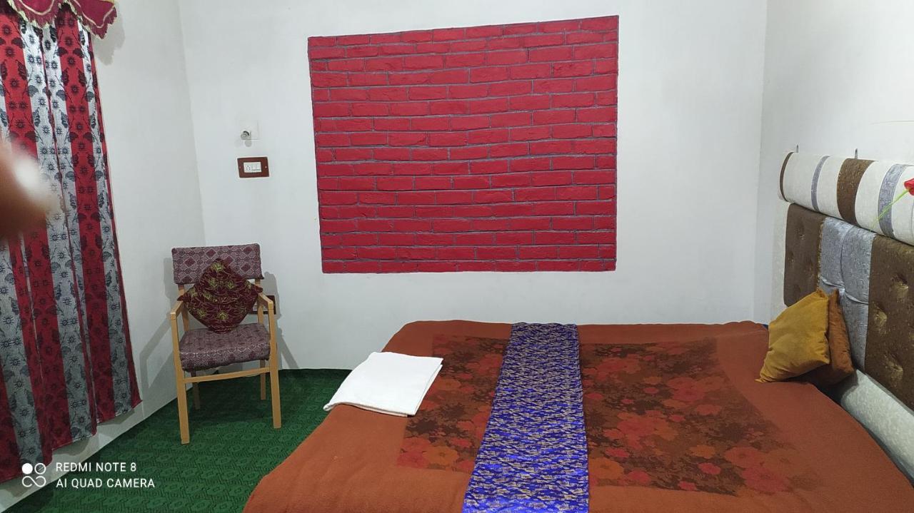 Hotel New Heaven Canal Srinagar  Ngoại thất bức ảnh