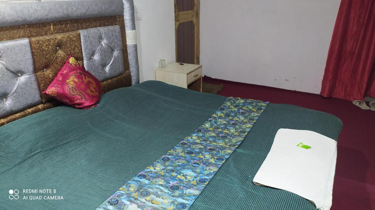 Hotel New Heaven Canal Srinagar  Ngoại thất bức ảnh