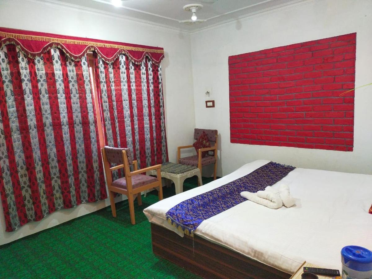 Hotel New Heaven Canal Srinagar  Ngoại thất bức ảnh