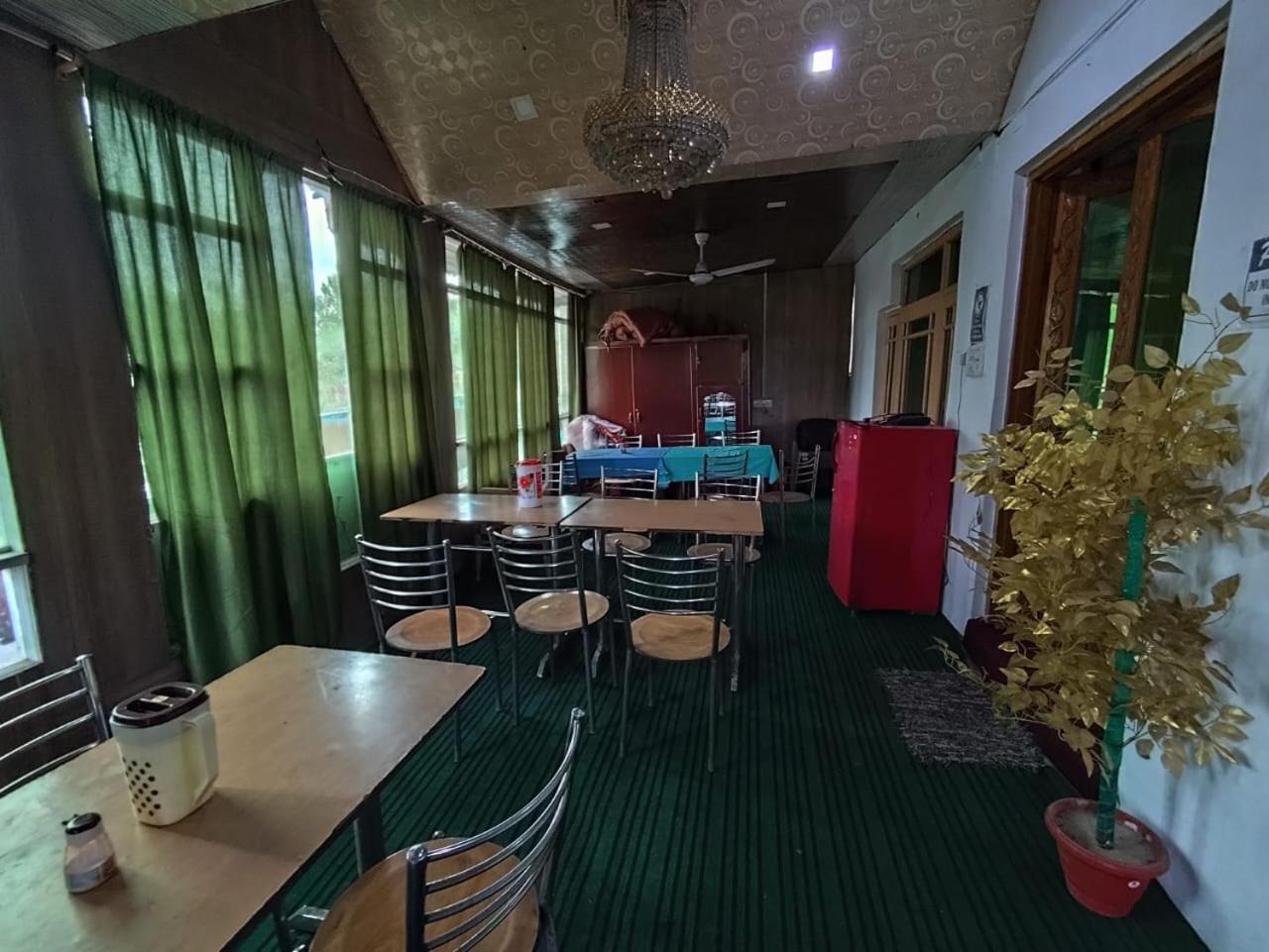 Hotel New Heaven Canal Srinagar  Ngoại thất bức ảnh