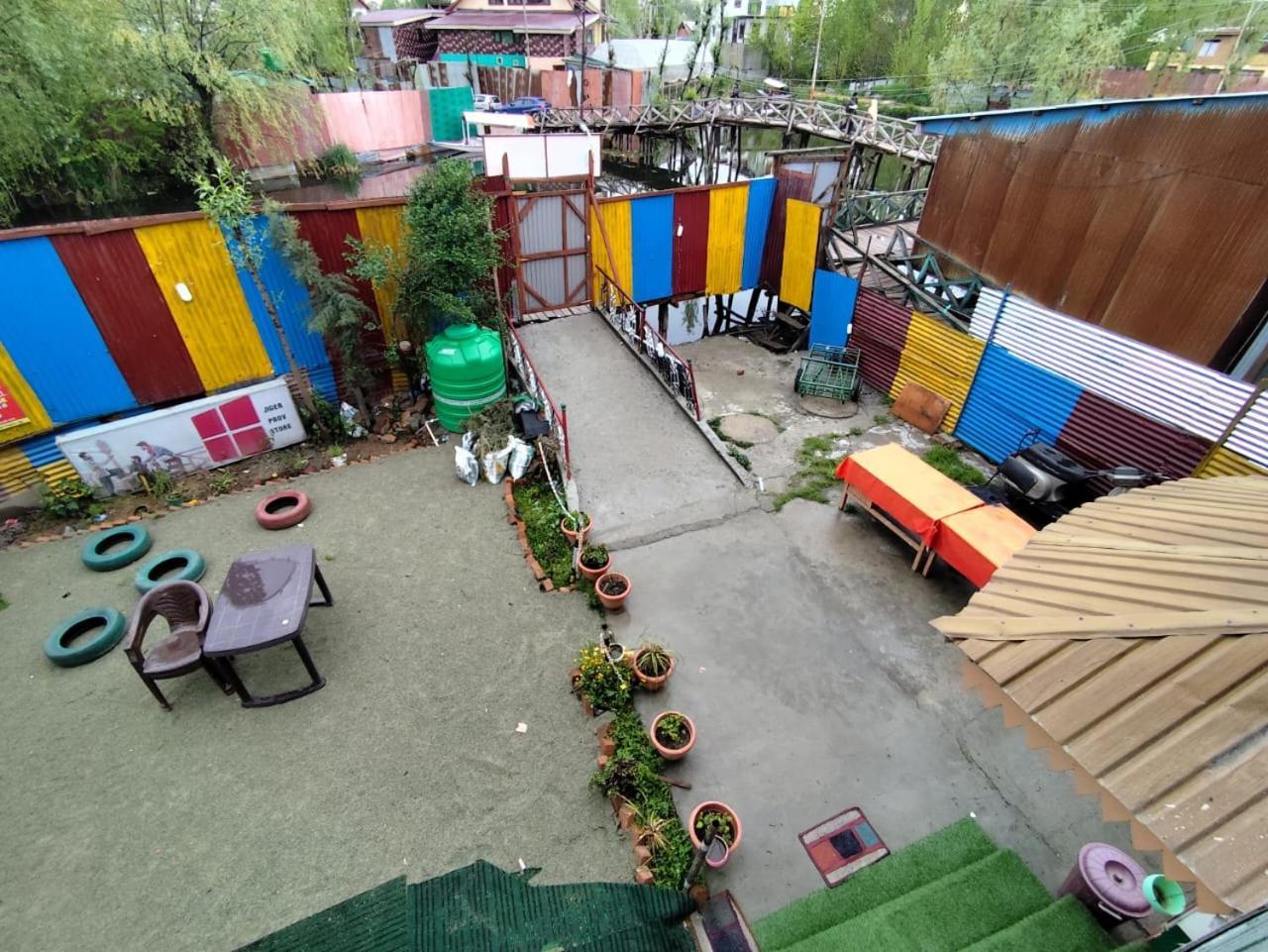 Hotel New Heaven Canal Srinagar  Ngoại thất bức ảnh